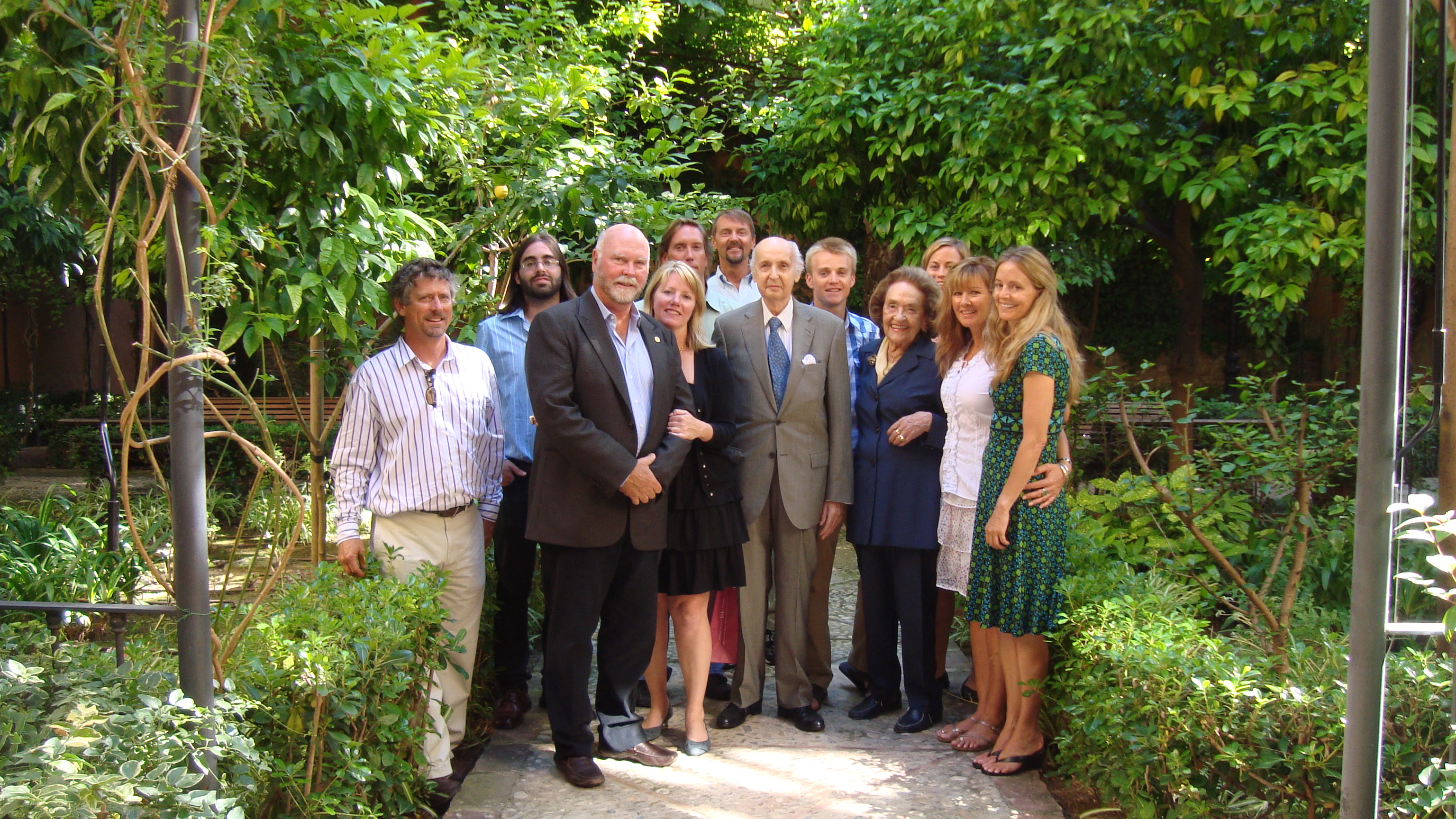 Sorcerer II crew, Brett Shipe, Craig, Heather, Dr. Santiago Grisolia and his wife Frances